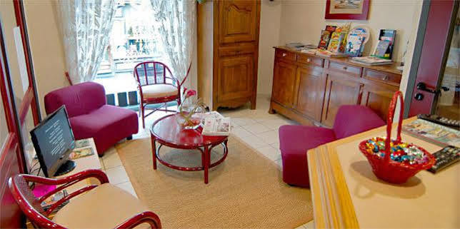 Contact Hotel Du Champ De Mars De סן-בריו מראה חיצוני תמונה